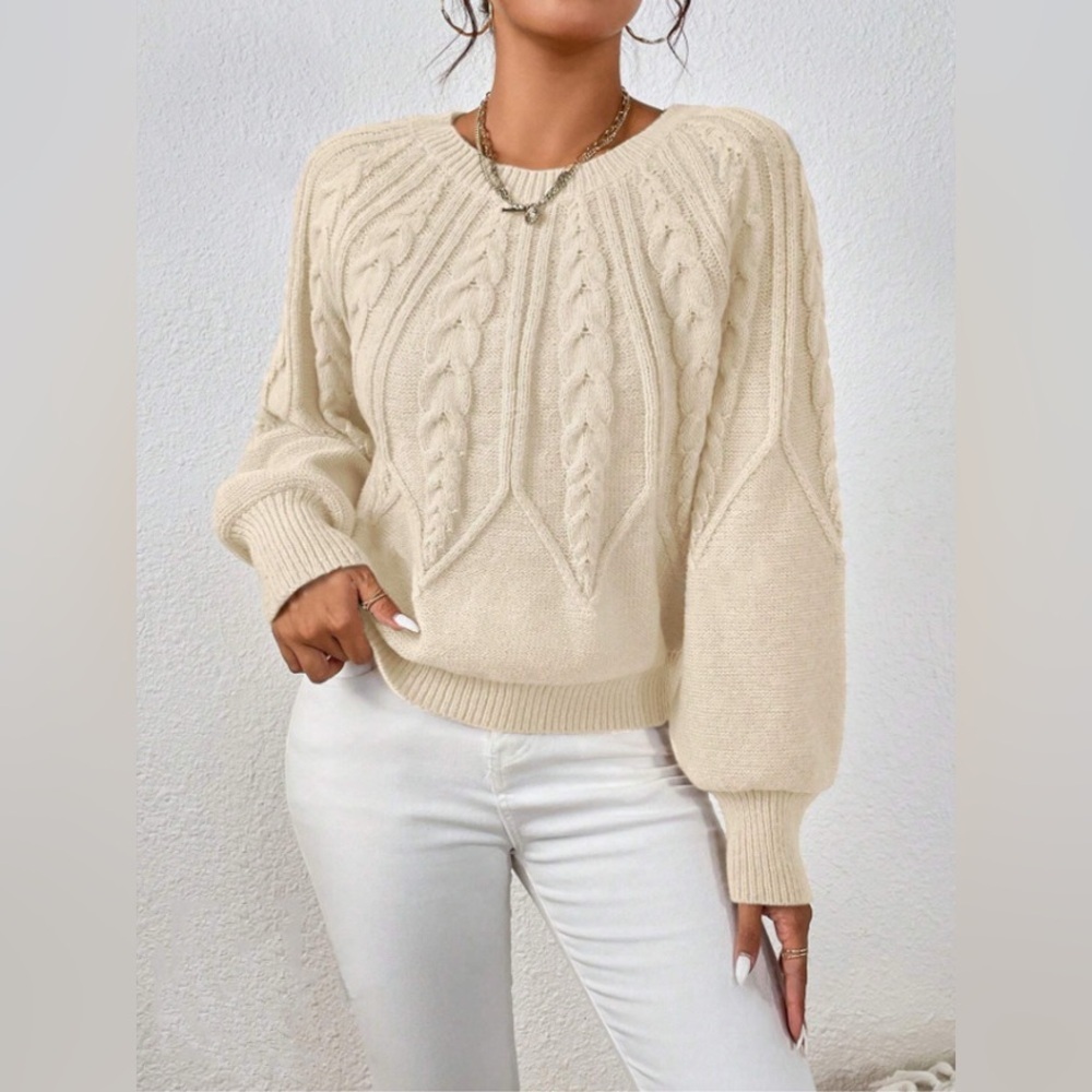 Cable Knit Long Sleeve Sweater
